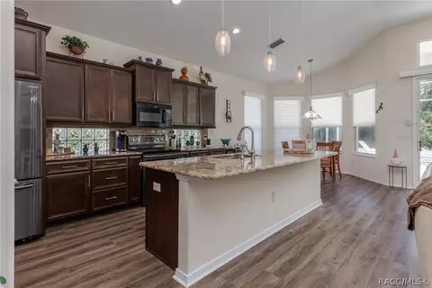 Kitchen - 639 W Doerr Path, Hernando, FL 34442 photo 1 of 4