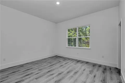 Bedroom - 225 E Caldwell Dr, Dunnellon, FL 34434 photo 1 of 7