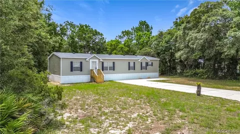 6498 W Rosedale Dr, Homosassa, FL 34448