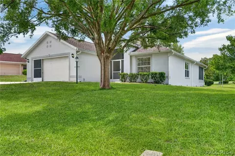 660 W Sunset Strip Dr, Beverly Hills, FL 34465