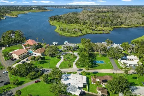 421 NW 14th Pl, Crystal River, FL 34428