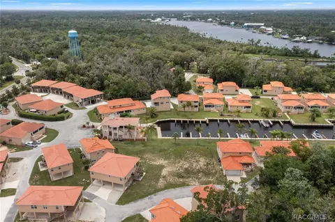 4794 S Polderland Way, Homosassa, FL 34448