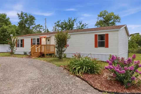 5716 S Greenfield Ter, Homosassa, FL 34446