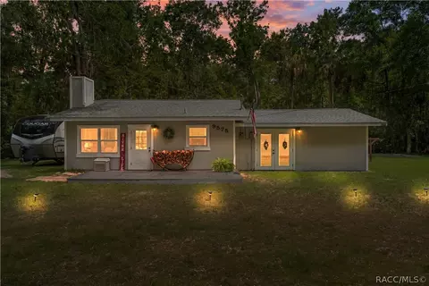 9575 W Yulee Dr, Homosassa, FL 34448