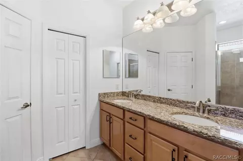 Bath - 1027 W Skyview Crossing Dr, Hernando, FL 34442 photo 2 of 3