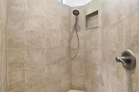 Bath - 1027 W Skyview Crossing Dr, Hernando, FL 34442 photo 3 of 3
