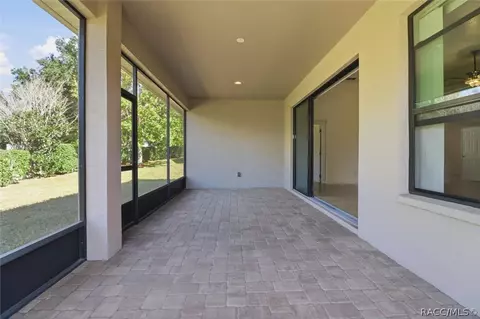 Exterior - 1027 W Skyview Crossing Dr, Hernando, FL 34442 photo 4 of 7