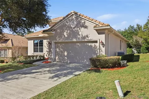 Exterior - 1027 W Skyview Crossing Dr, Hernando, FL 34442 photo 2 of 7