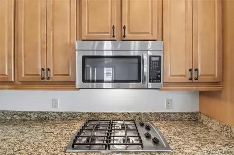 Kitchen - 1027 W Skyview Crossing Dr, Hernando, FL 34442 photo 4 of 4