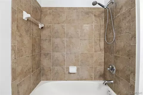 Bath - 1027 W Skyview Crossing Dr, Hernando, FL 34442 photo 1 of 3