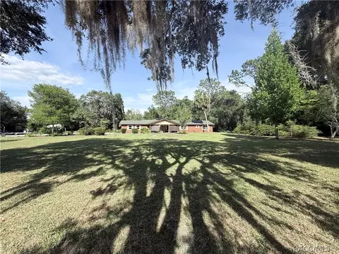 19551 SE 115th Ave, Inglis, FL 34449