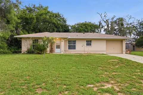 906 Oak St, Inverness, FL 34452