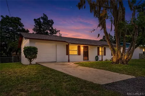 2319 S Tennyson Pt, Homosassa, FL 34448