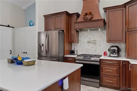 Kitchen - 179 W Mickey Mantle Path, Hernando, FL 34442 photo 4 of 5