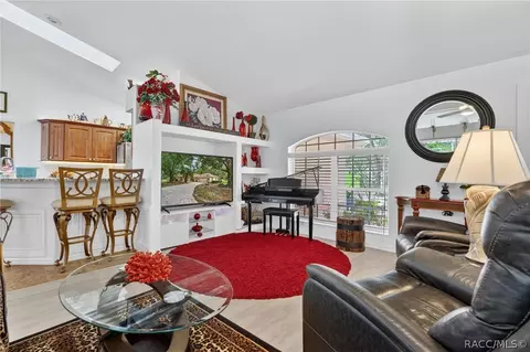 Living - 507 E Gilchrist Ct, Hernando, FL 34442 photo 1 of 4