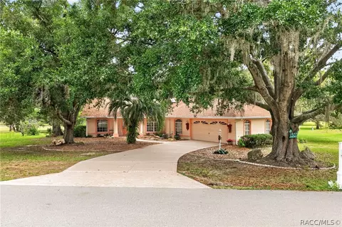 Exterior - 507 E Gilchrist Ct, Hernando, FL 34442 photo 3 of 15