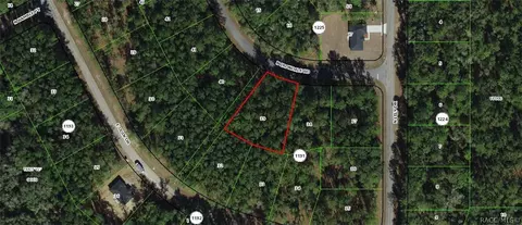 8826 N Irondale Rd, Dunnellon, FL 34434