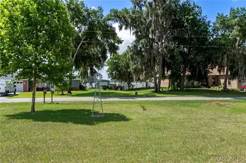 Exterior - 4826 E Amherst St, Hernando, FL 34442 photo 4 of 9