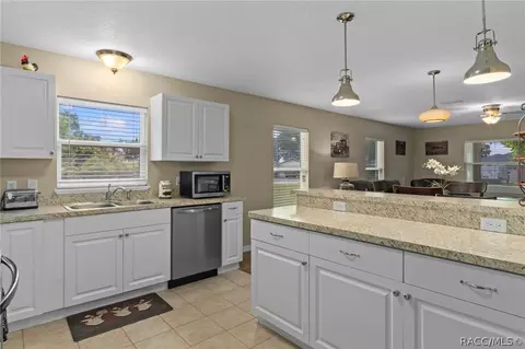 Kitchen - 4826 E Amherst St, Hernando, FL 34442 photo 4 of 4