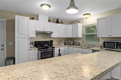 Kitchen - 4826 E Amherst St, Hernando, FL 34442 photo 2 of 4