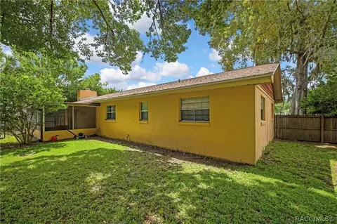 Exterior - 1931 SE 39th St, Ocala, FL 34480 photo 9 of 10