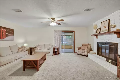 Living - 1931 SE 39th St, Ocala, FL 34480 photo 2 of 3