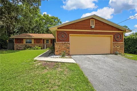 Exterior - 1931 SE 39th St, Ocala, FL 34480 photo 2 of 10