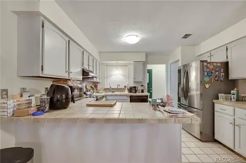 Kitchen - 1931 SE 39th St, Ocala, FL 34480 photo 1 of 3