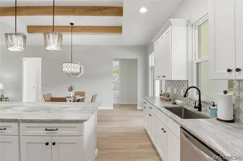 Kitchen - 3968 N Indianhead Rd, Hernando, FL 34442 photo 4 of 4