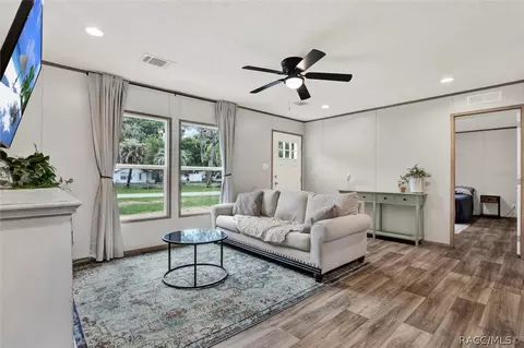 2845 N Lakefront Dr, Hernando, FL 34442 photo 4