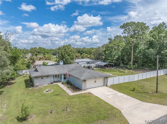 1975 W Belgrade Dr, Dunnellon, FL 34434