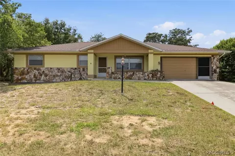 3454 N Honeylocust Dr, Beverly Hills, FL 34465