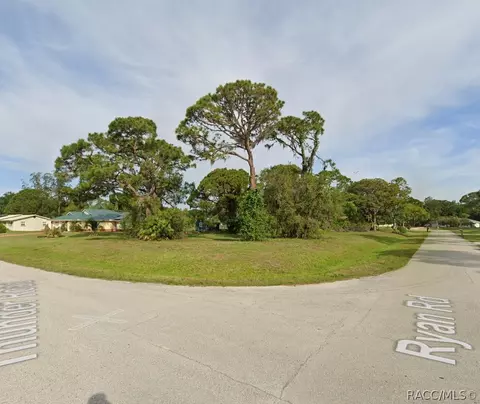 5801 Thunder Rd, Sebring, FL 33876 photo 3