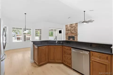 Kitchen - 91 S School Ave, Lecanto, FL 34461 photo 3 of 6