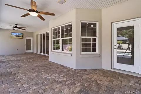 Exterior - 91 S School Ave, Lecanto, FL 34461 photo 6 of 22