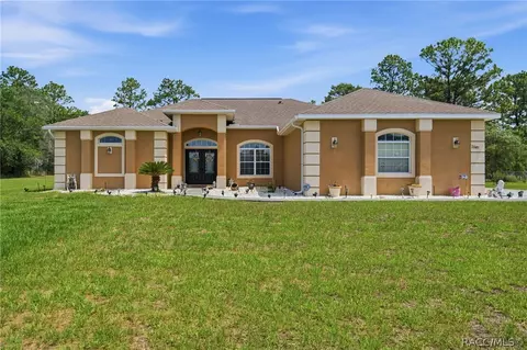 2587 W Angola Dr, Beverly Hills, FL 34465
