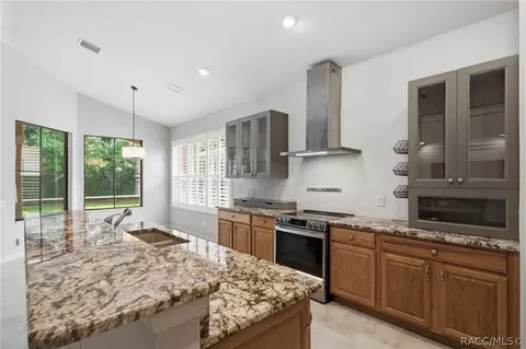 Kitchen - 653 W Doerr Path, Hernando, FL 34442 photo 1 of 6