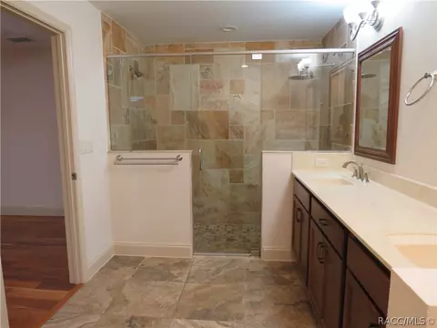 Bath - 6229 SE 12th Pl, Ocala, FL 34470 photo 2 of 6