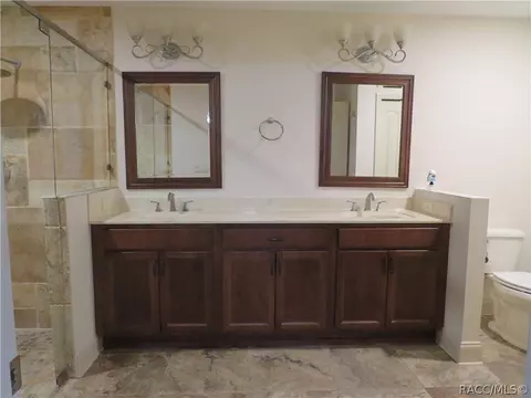 Bath - 6229 SE 12th Pl, Ocala, FL 34470 photo 1 of 6