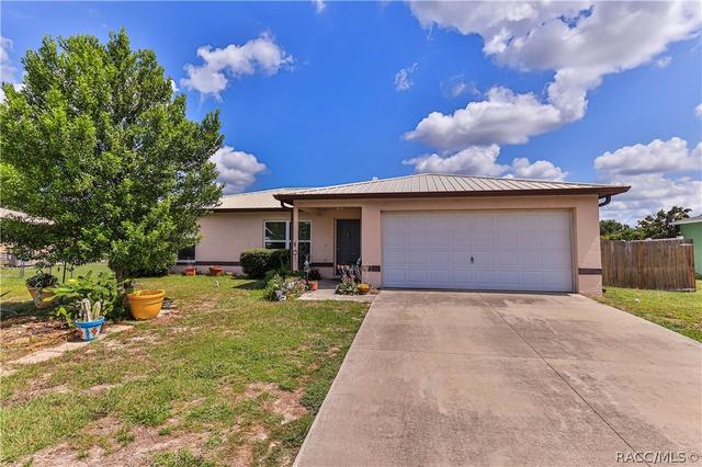 6551 W Pelican Ln, Homosassa, FL 34448