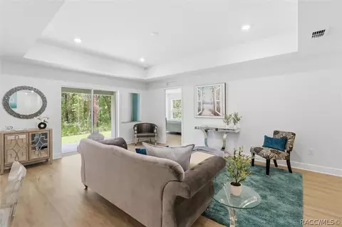8304 N Sarazen Dr, Dunnellon, FL 34434
