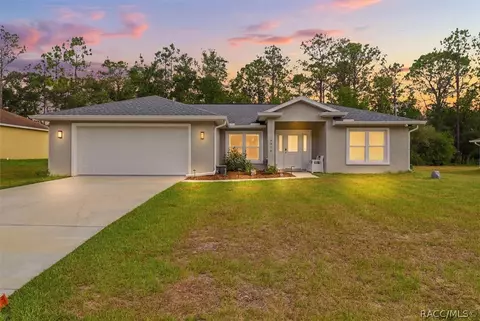 2979 W Akron Pl, Dunnellon, FL 34433