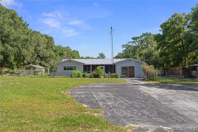 7251 W Lacey Ln, Homosassa, FL 34448