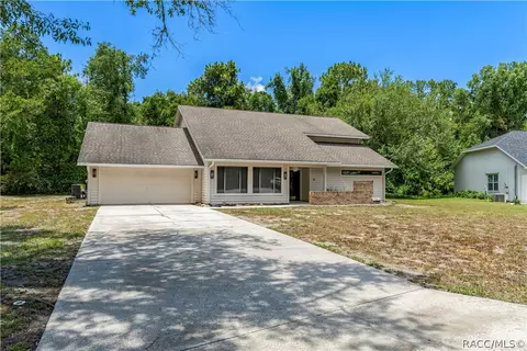 10 Sycamore Ct S, Homosassa, FL 34446