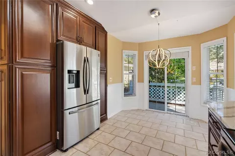 Kitchen - 1603 N Foxboro Loop, Crystal River, FL 34429 photo 4 of 5