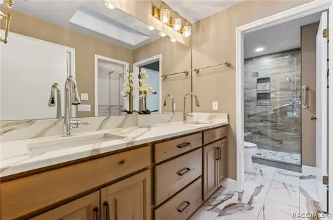 Bath - 1603 N Foxboro Loop, Crystal River, FL 34429 photo 1 of 3