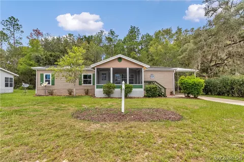 7899 W Fostoria Dr, Dunnellon, FL 34433