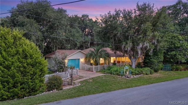 7741 E Allen Dr, Inverness, FL 34450