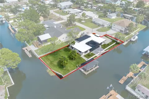 1941 NW 17th St, Crystal River, FL 34428