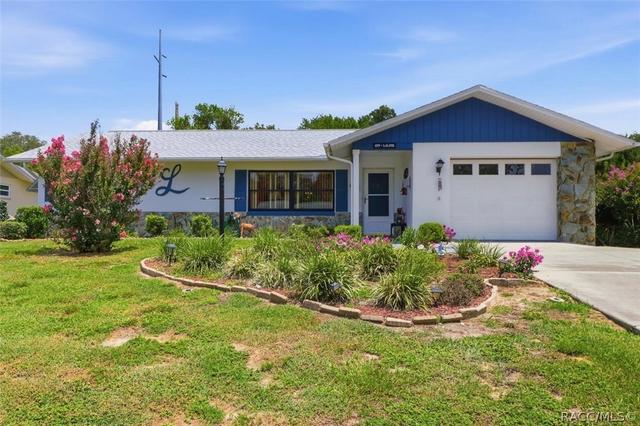 109 W Sugarberry Ln, Beverly Hills, FL 34465